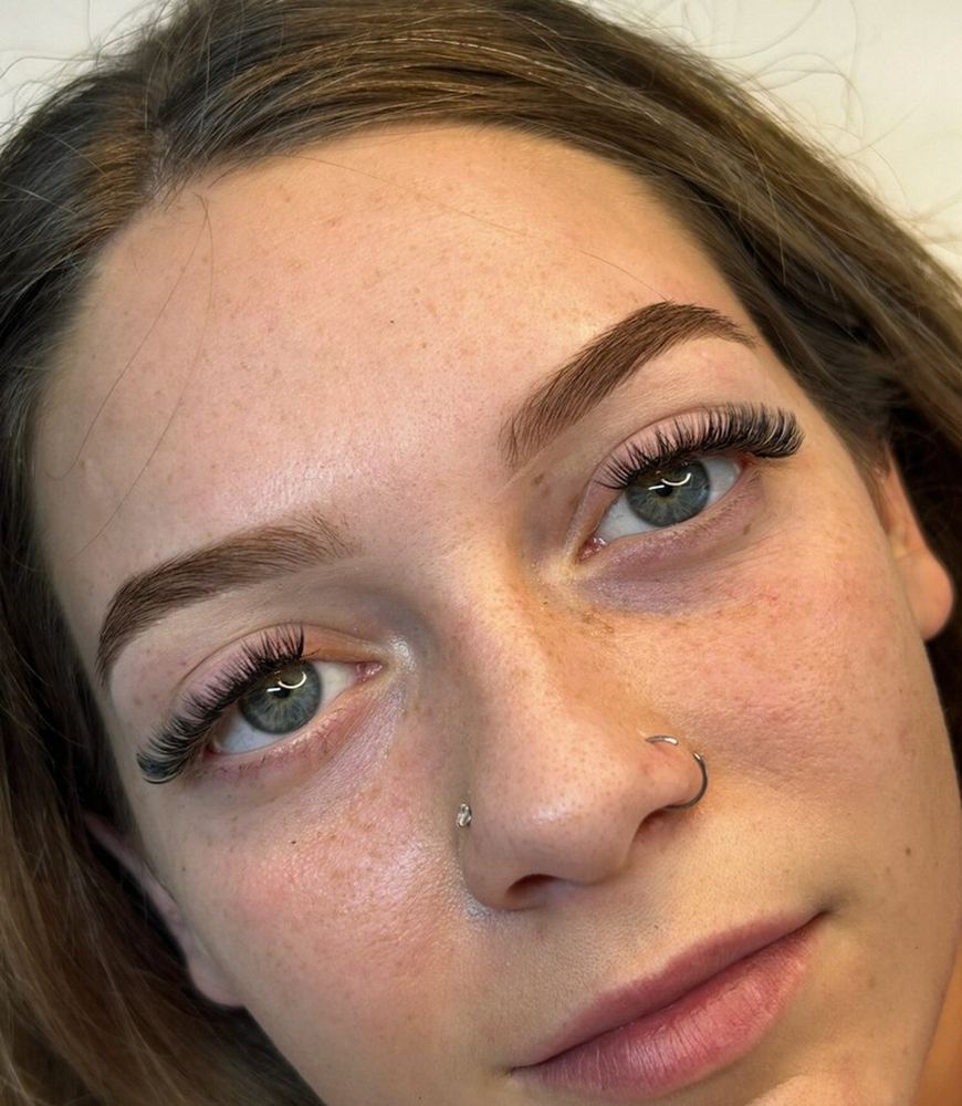 Brow shaping and lashes by Jany